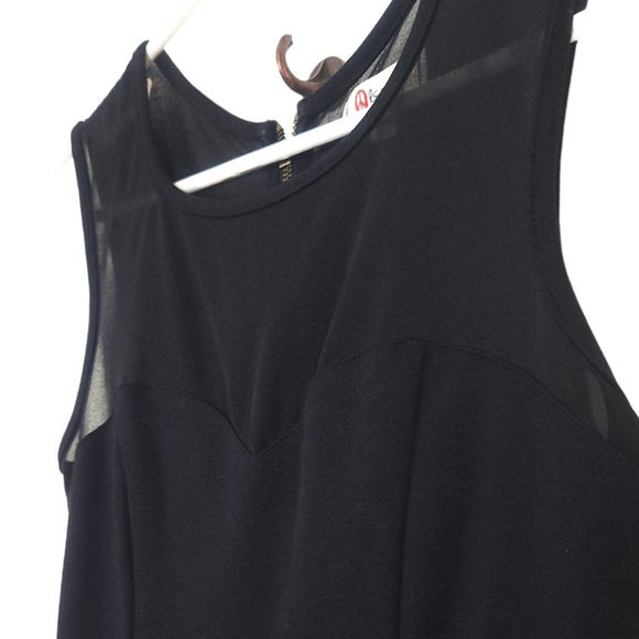 Olsenboye Sweetheart Mesh Panel Sleeveless Skater Mini Dress - Picture 4 of 6